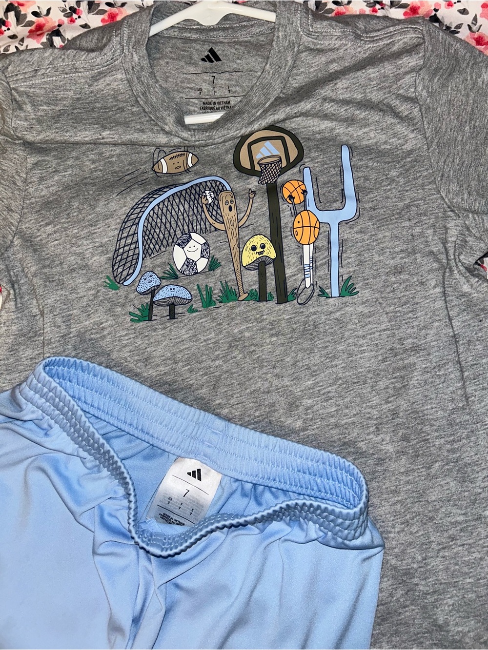 Adidas shorts set - Picture 2 of 2
